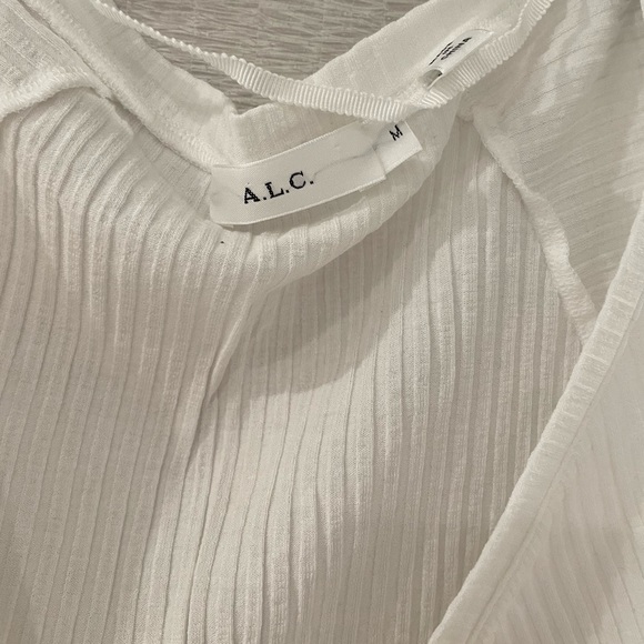 ALC deep V white crop tee - Picture 2 of 3